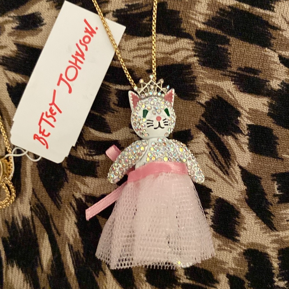 Betsey Johnson Whimsical articulated Crystal Ballet Kitty Cat necklace